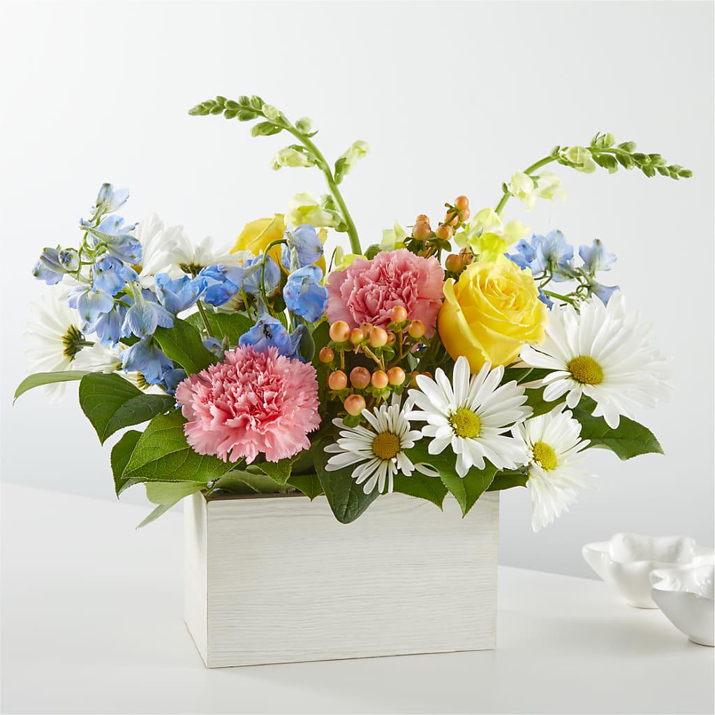 Sun Salutation Box Bouquet – Mountain Florist, Clintwood VA