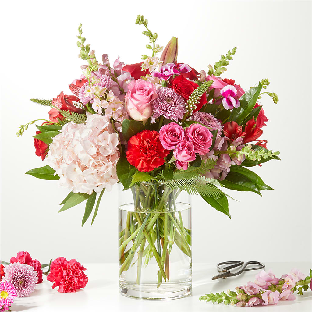 Swooning Over You - A Luxury Florist Original – Mountain Florist, Clintwood VA