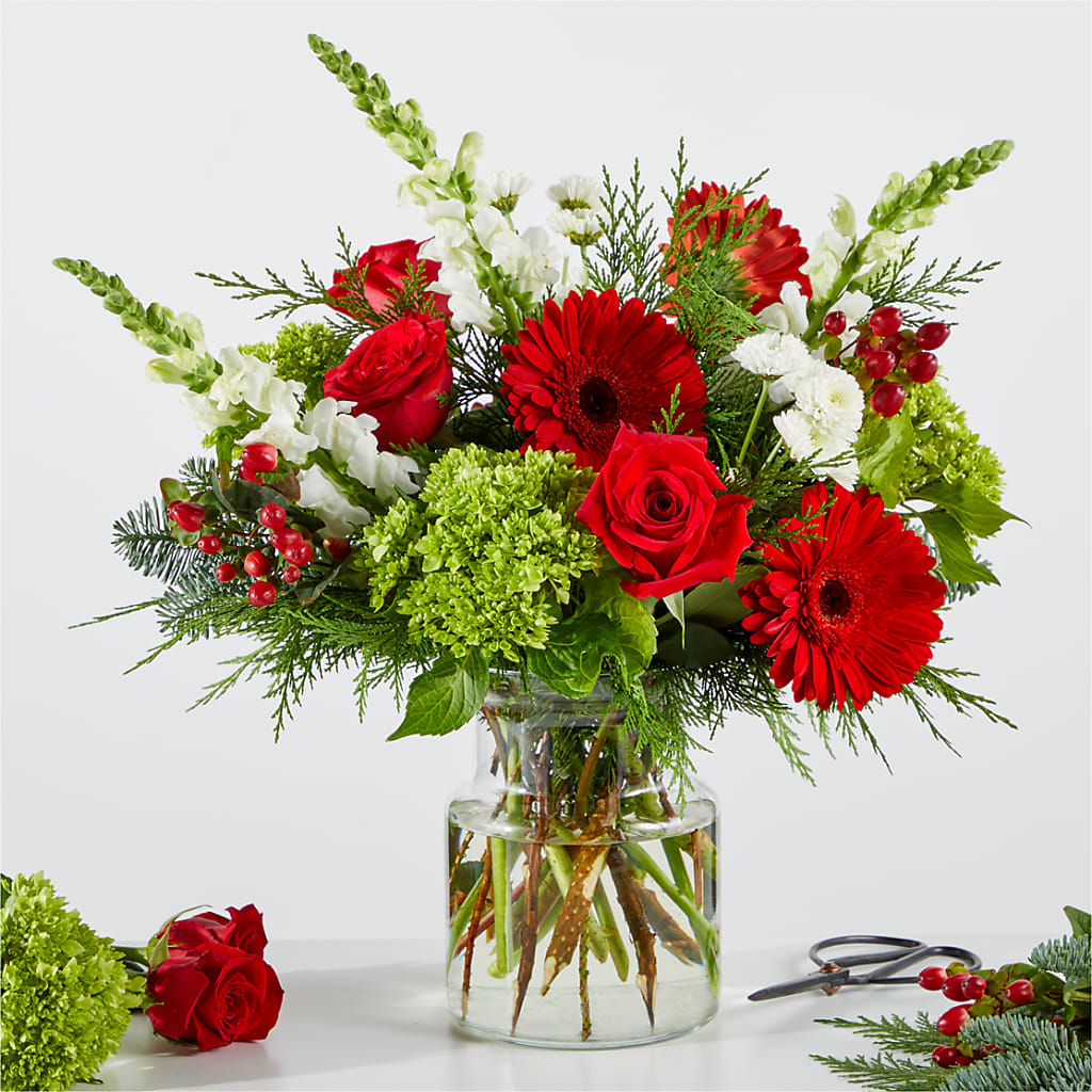 Merry Moment Bouquet – A Florist Original – Mountain Florist, Clintwood VA