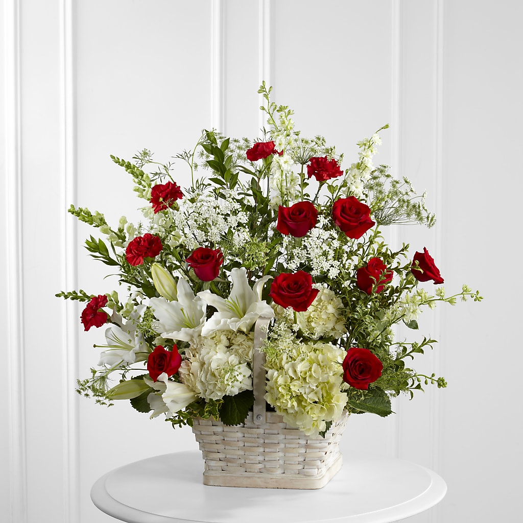In Loving Memory Arrangement – Mountain Florist, Clintwood VA