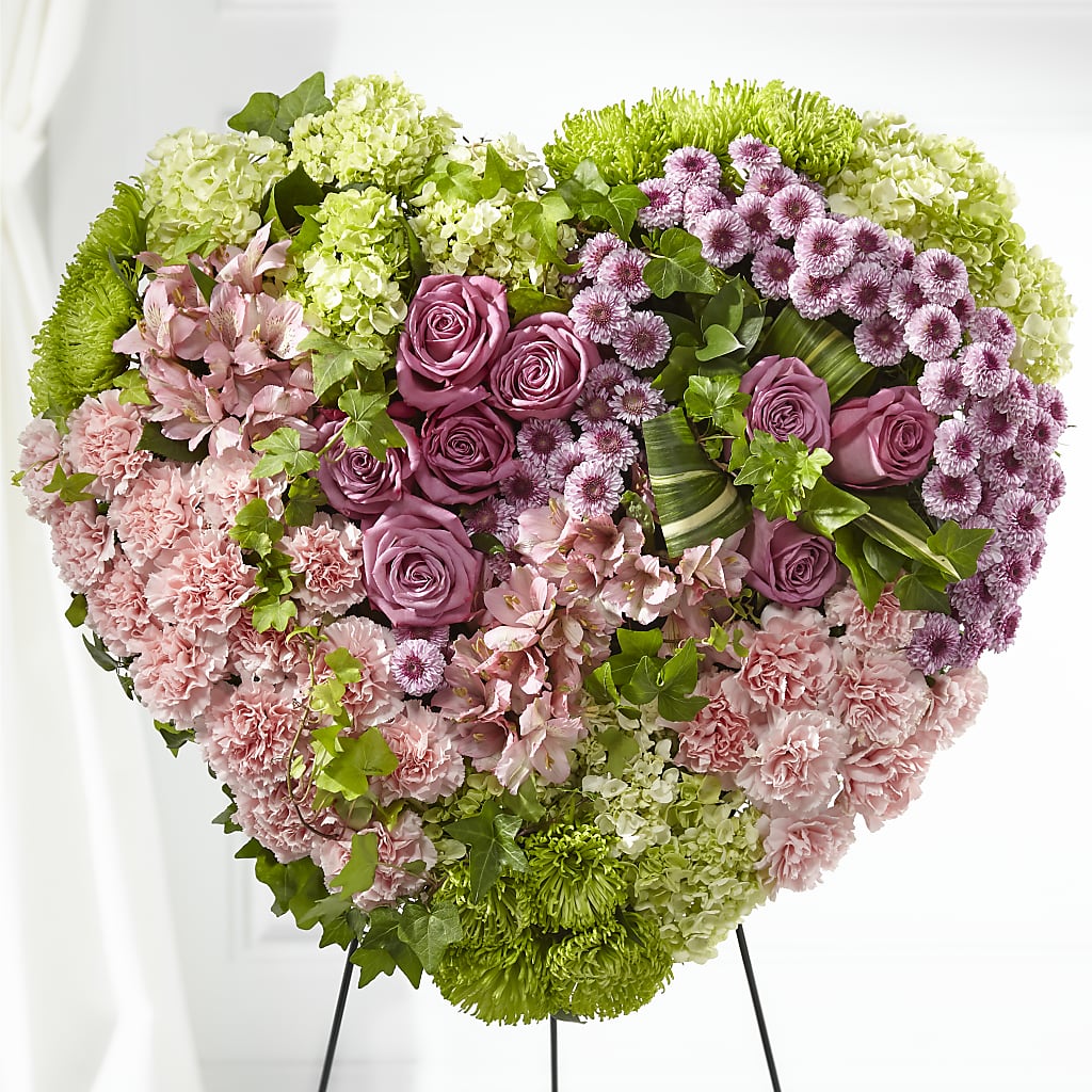 Heartwarming Standing Heart – Mountain Florist, Clintwood VA