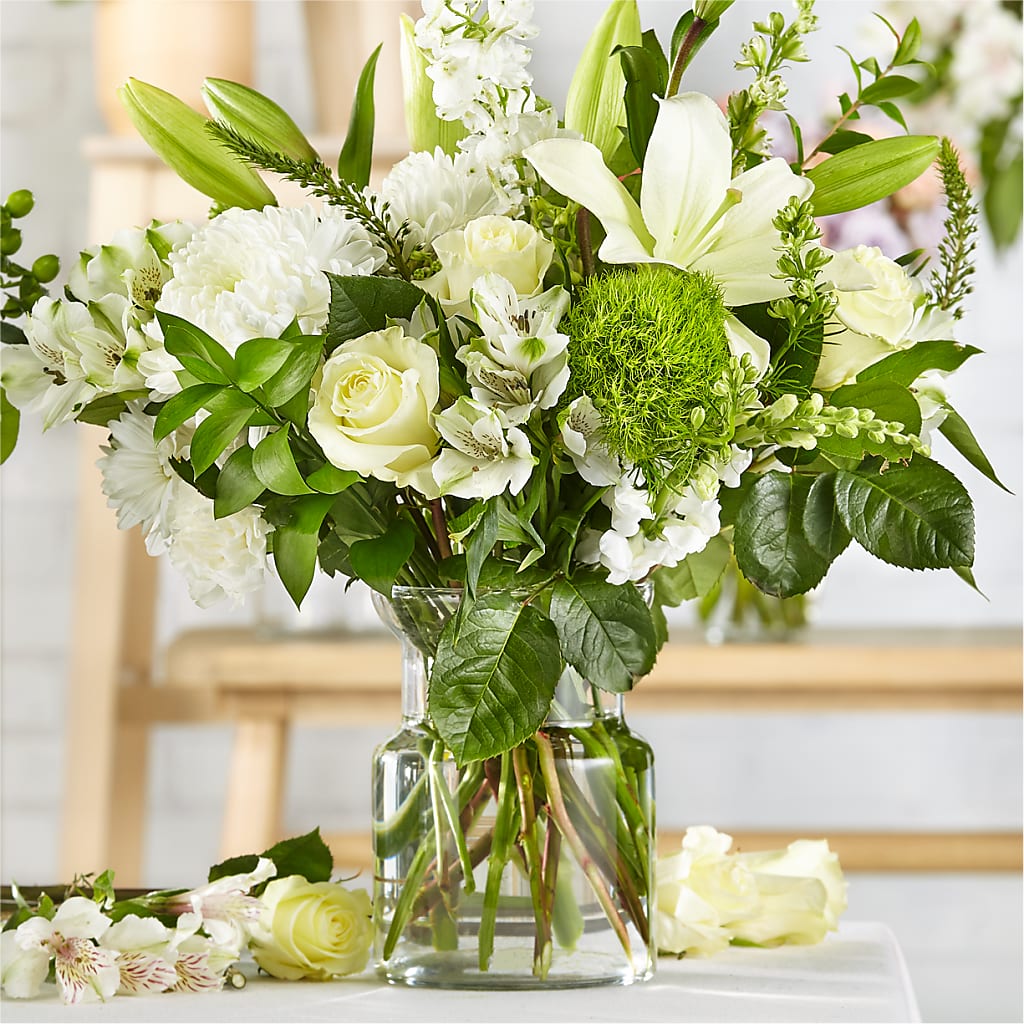 Classic Ivory – A Florist Original – Mountain Florist, Clintwood VA