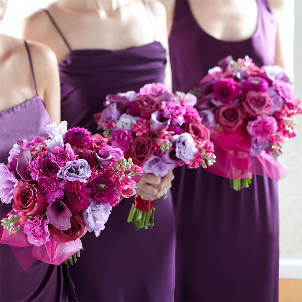 Bridesmaid's Garden Bouquet – Mountain Florist, Clintwood VA