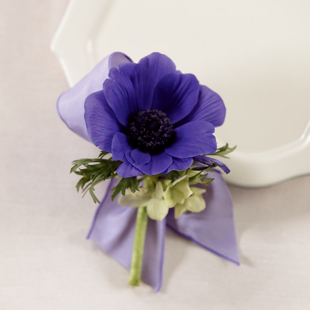 Purple Passion Boutonniere – Mountain Florist, Clintwood VA