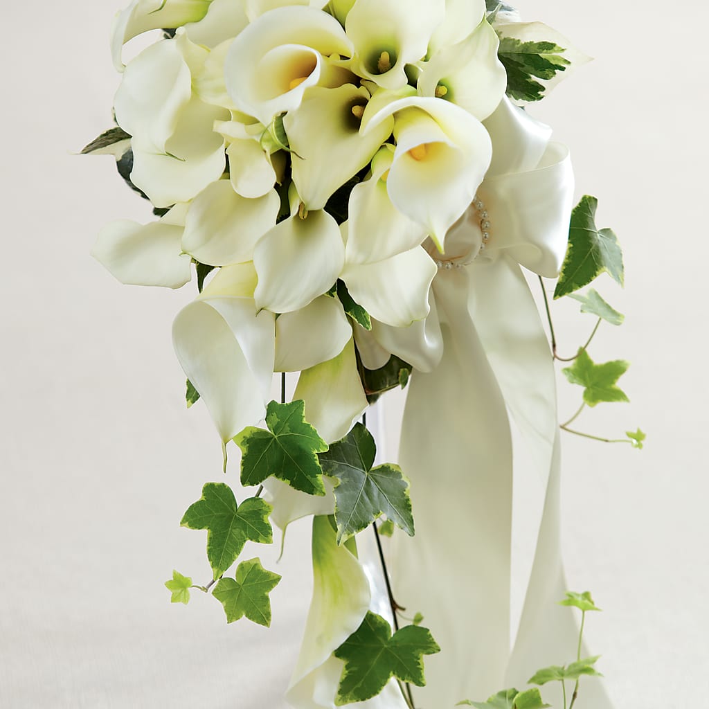 White Chapel Bouquet – Mountain Florist, Clintwood VA