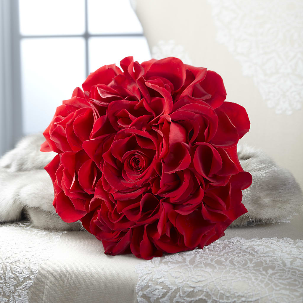 Composite Rose Bouquet – Mountain Florist, Clintwood VA