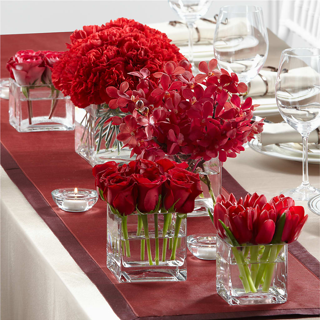 Modern Grace Centerpiece – Mountain Florist, Clintwood VA