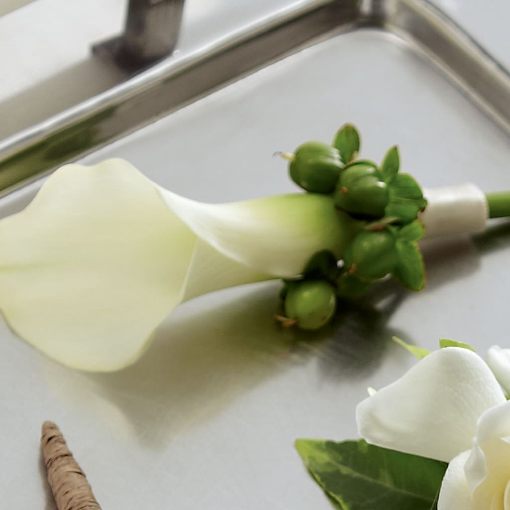 White Calla Boutonniere – Mountain Florist, Clintwood VA