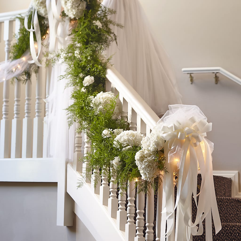 Champagne Dreams Garland – Mountain Florist, Clintwood VA