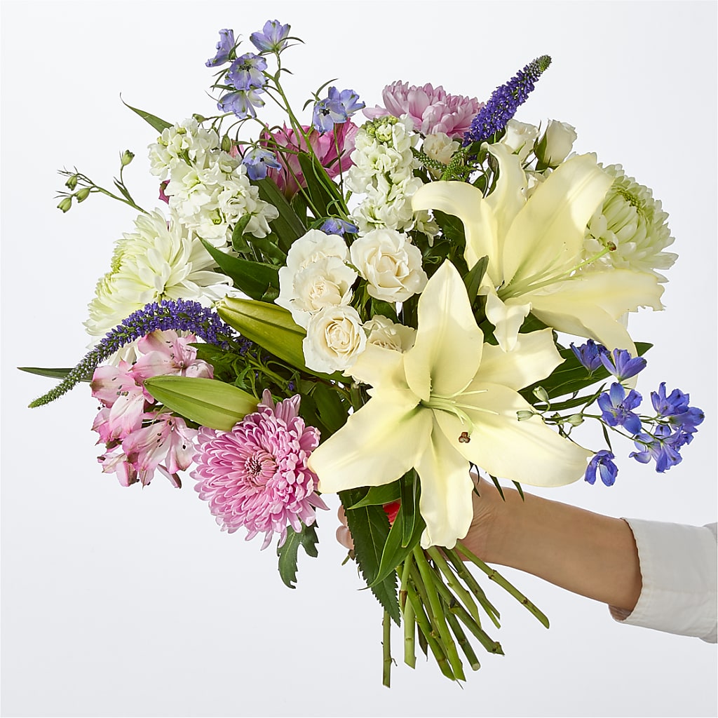 Winter Celebration Bouquet –  Mountain Florist, Clintwood VA
