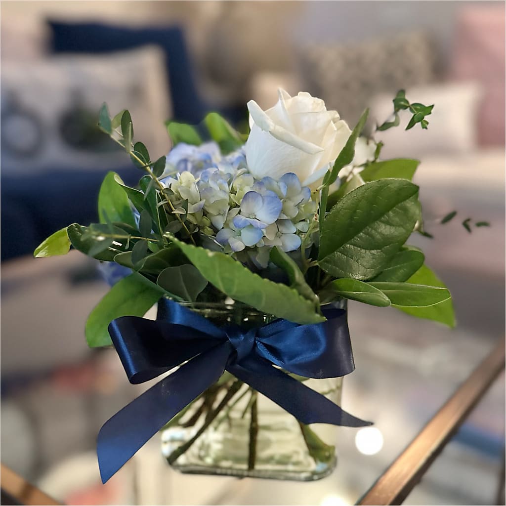 Sky Blue Delight Bouquet –  Mountain Florist, Clintwood VA