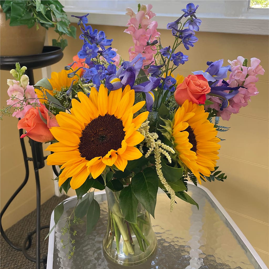 Rays of Life Bouquet –  Mountain Florist, Clintwood VA