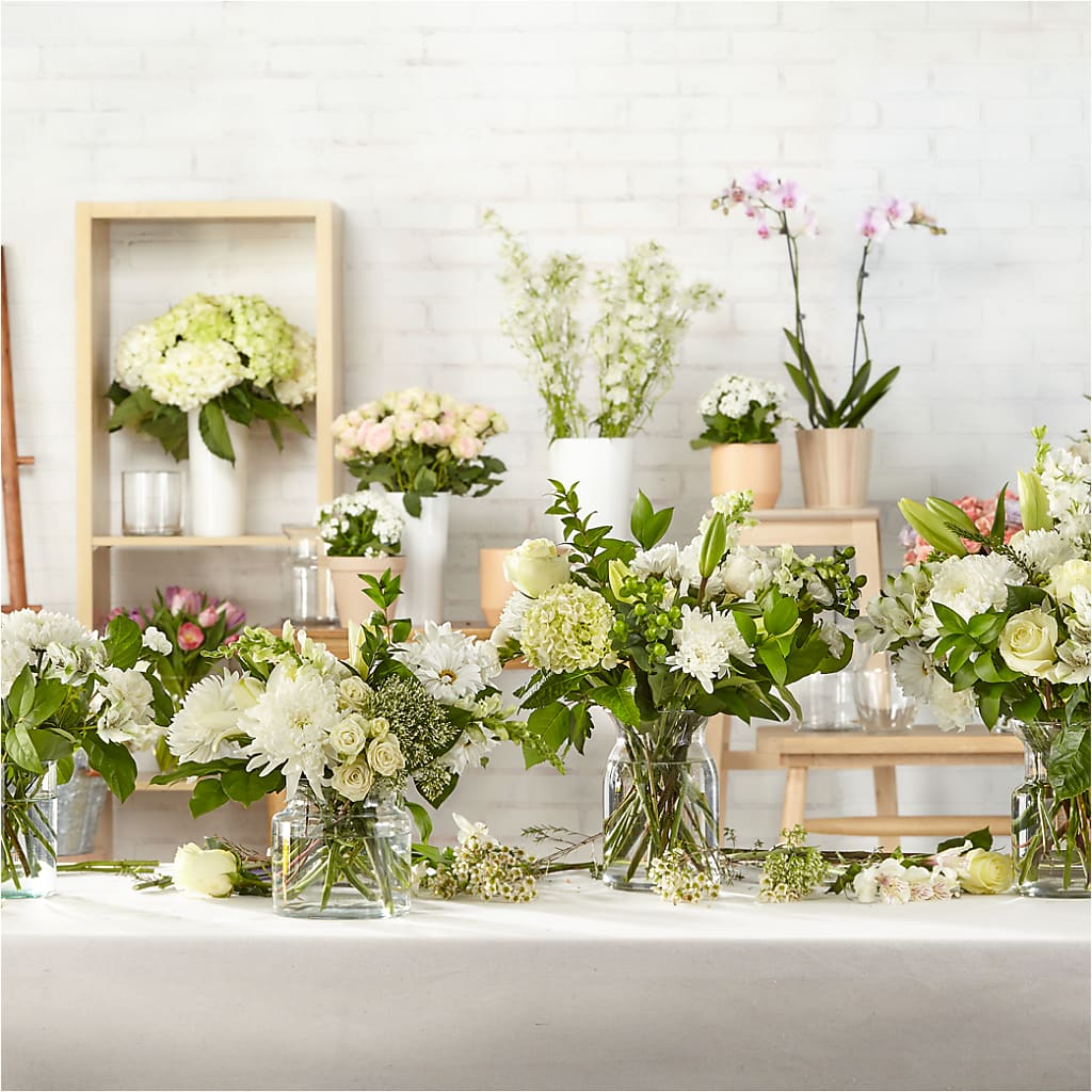 Classic Ivory – A Florist Original –  Mountain Florist, Clintwood VA