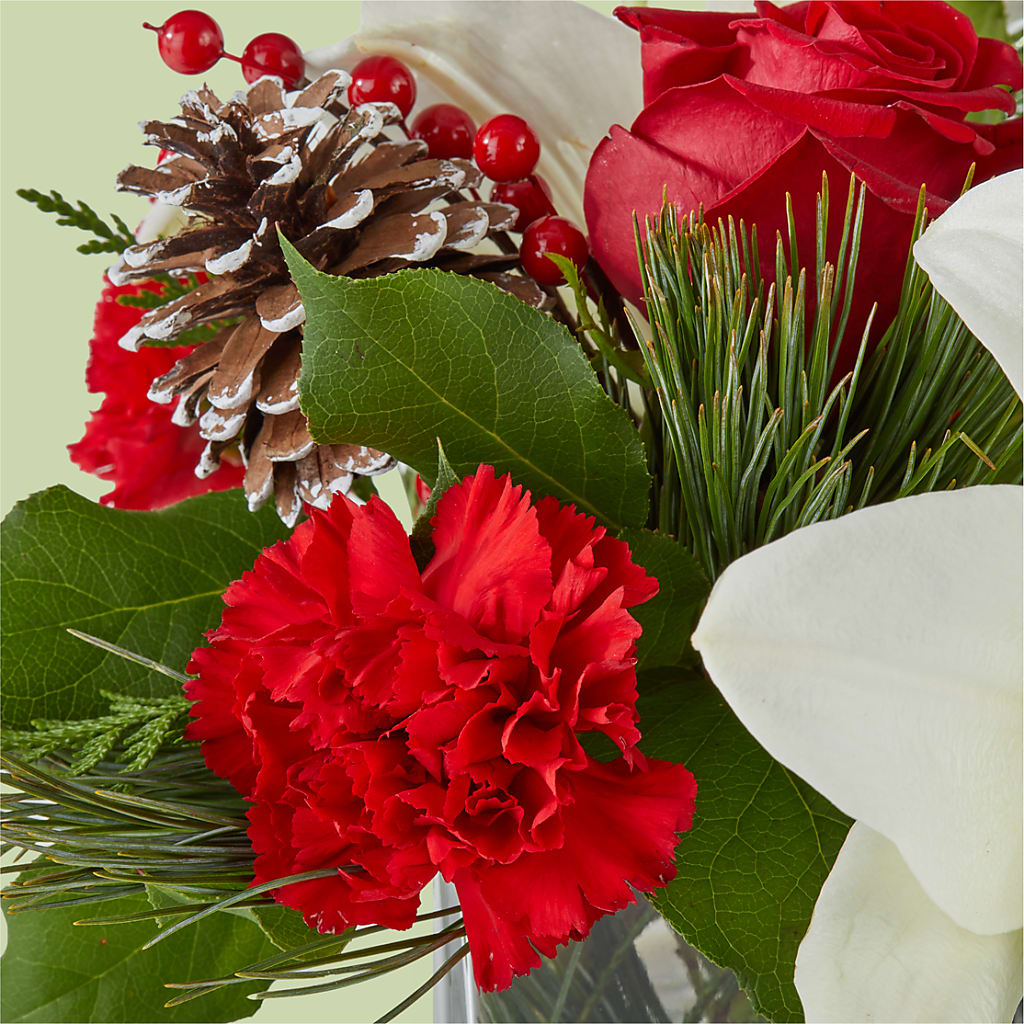 Glistening Icicles Bouquet –  Mountain Florist, Clintwood VA
