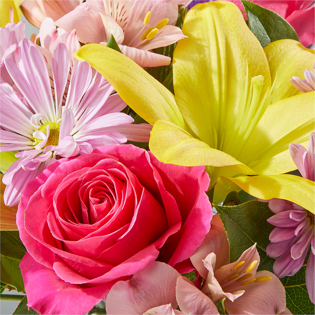 Sprinkles Bouquet –  Mountain Florist, Clintwood VA