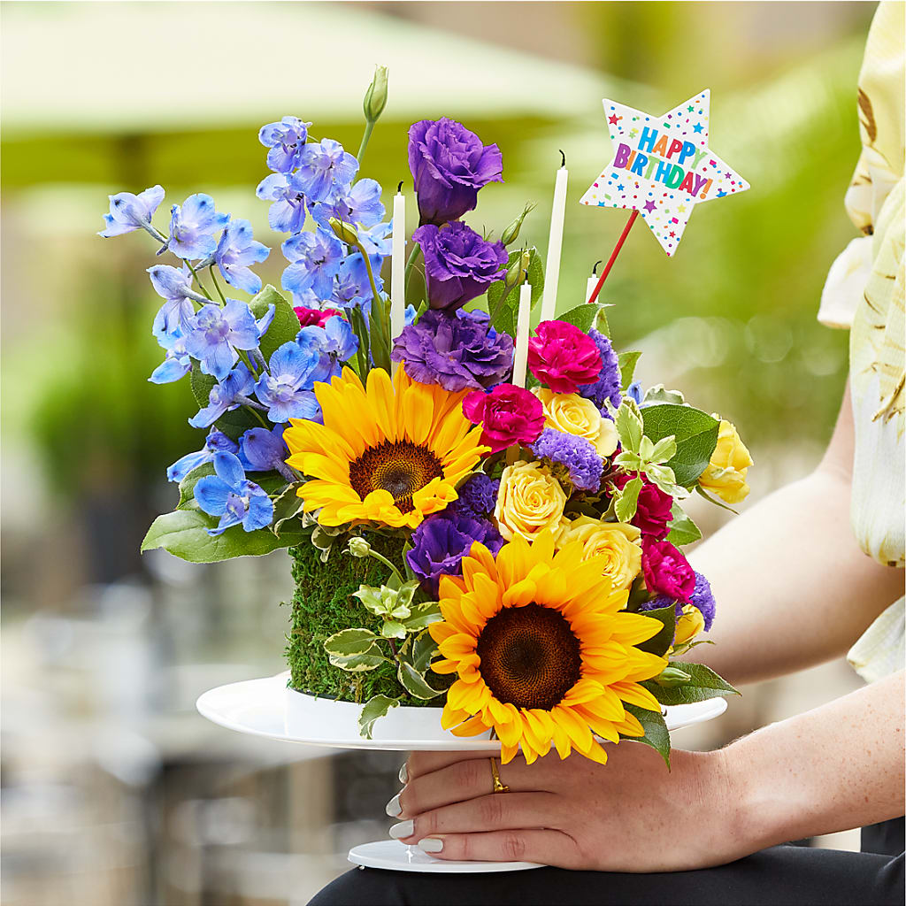 Star of the Day Floral Cake –  Mountain Florist, Clintwood VA